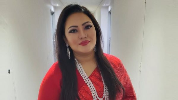 বিদ্যুৎ নিয়ে দেওয়া বক্তব্যের বিষয়ে ফেইসবুক লাইভে এসে যা বললেন মমতাজ